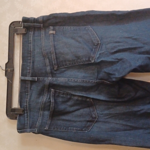 𝅺Joe's jeans, men's size 32 .Nice darker wash  dress up jeans for the fall. - Picture 4 of 9